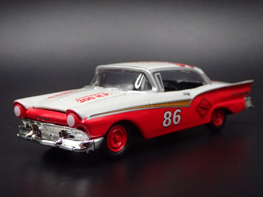1957 57 FORD FAIRLANE 500 COKE 1:64 SCALE COLLECTIBLE DIORAMA DIECAST MODEL CAR