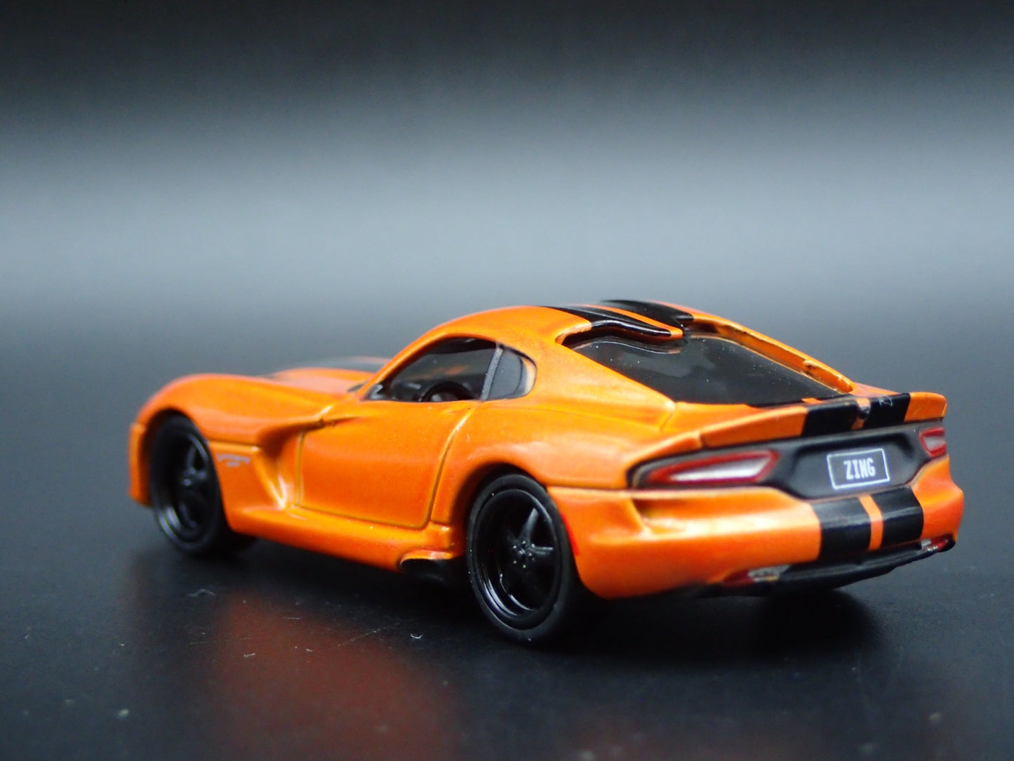 2013- 2017 DODGE VIPER GTC ORANGE RARE 1/64 SCALE COLLECTIBLE DIECAST MODEL CAR