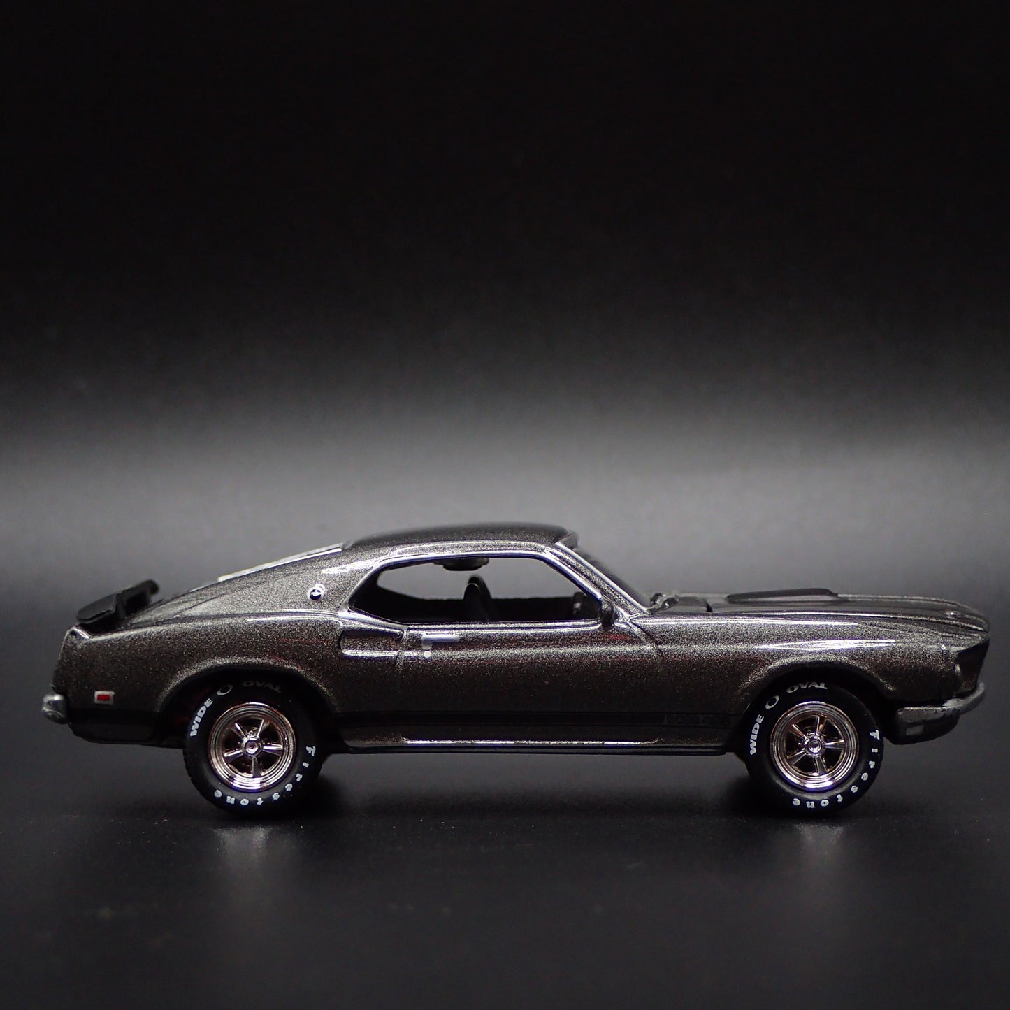 1969 69 FORD MUSTANG BOSS 429 JOHN WICK 1/64 SCALE DIORAMA DIECAST MODEL CAR