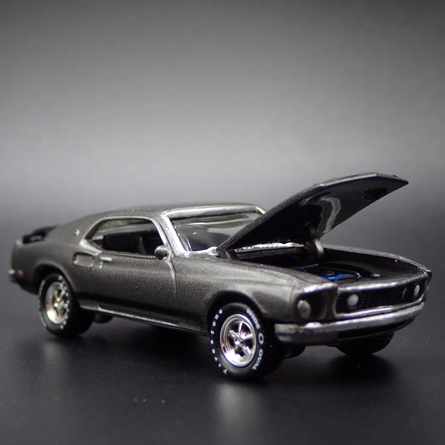 1969 69 FORD MUSTANG BOSS 429 JOHN WICK 1/64 SCALE DIORAMA DIECAST MODEL CAR