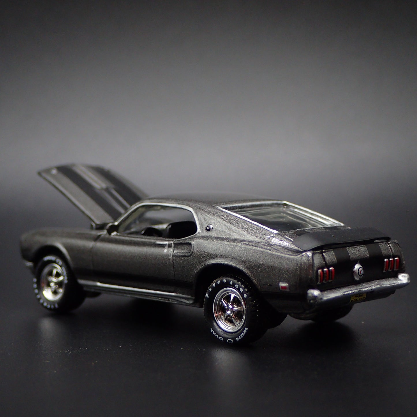 1969 69 FORD MUSTANG BOSS 429 JOHN WICK 1/64 SCALE DIORAMA DIECAST MODEL CAR