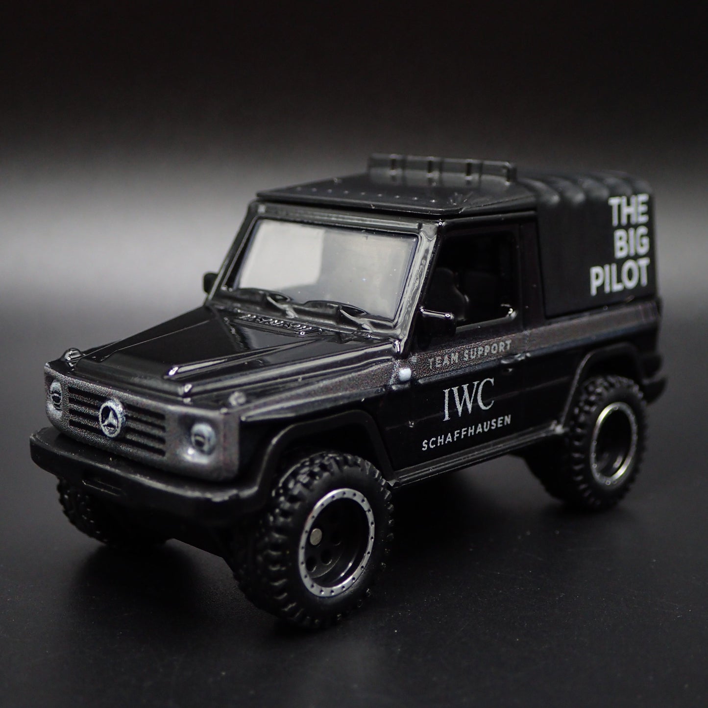 1992-2019 MERCEDES BENZ G CLASS IWC BLACK 1:64 SCALE DIORAMA DIECAST MODEL CAR