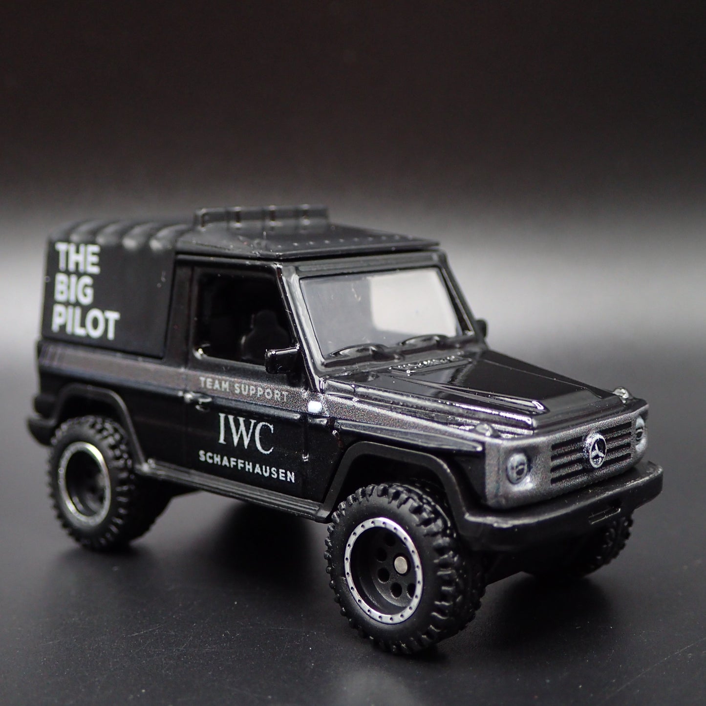 1992-2019 MERCEDES BENZ G CLASS IWC BLACK 1:64 SCALE DIORAMA DIECAST MODEL CAR