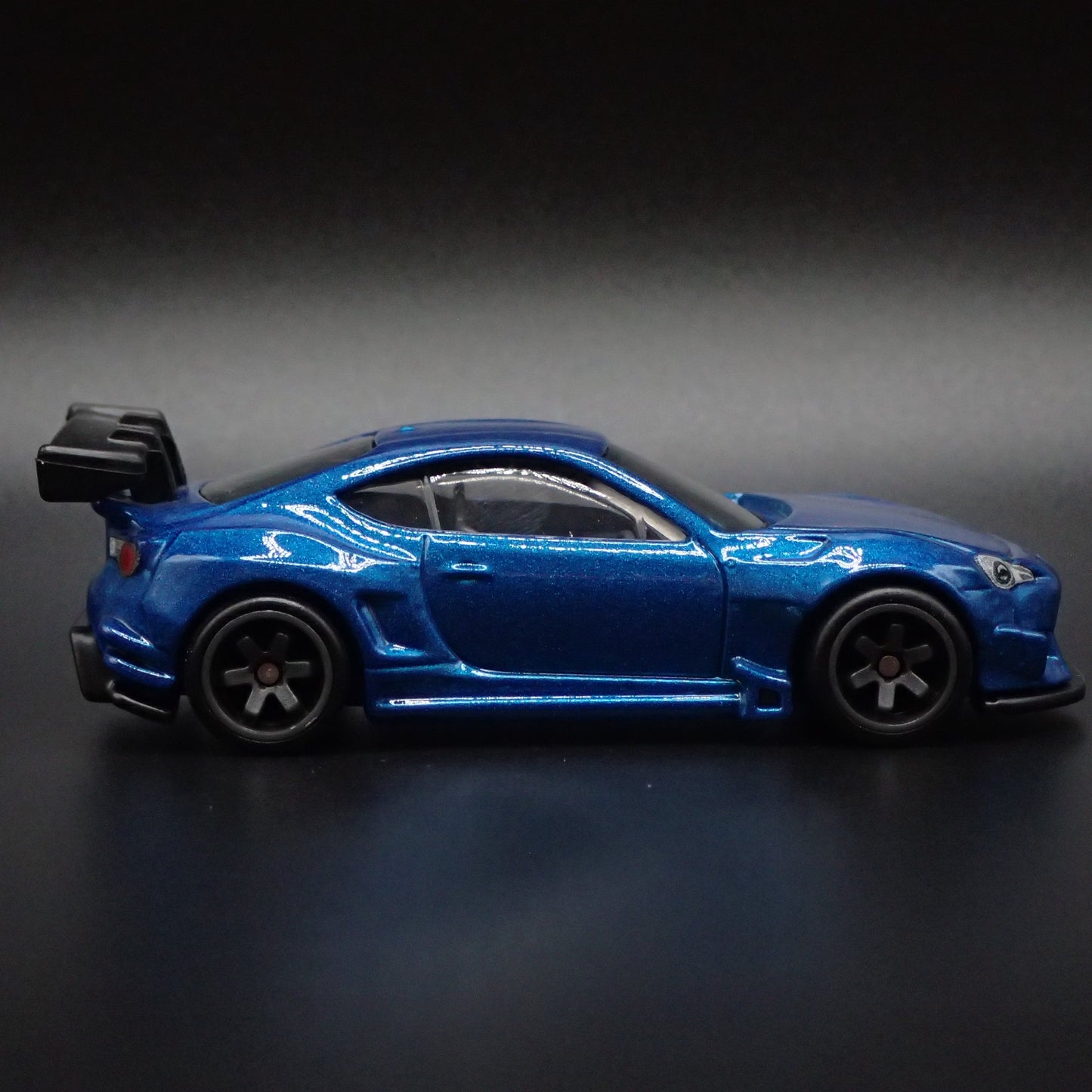 2013-2020 PANDEM SUBARU BRZ 1:64 SCALE COLLECTIBLE DIORAMA DIECAST MODEL CAR