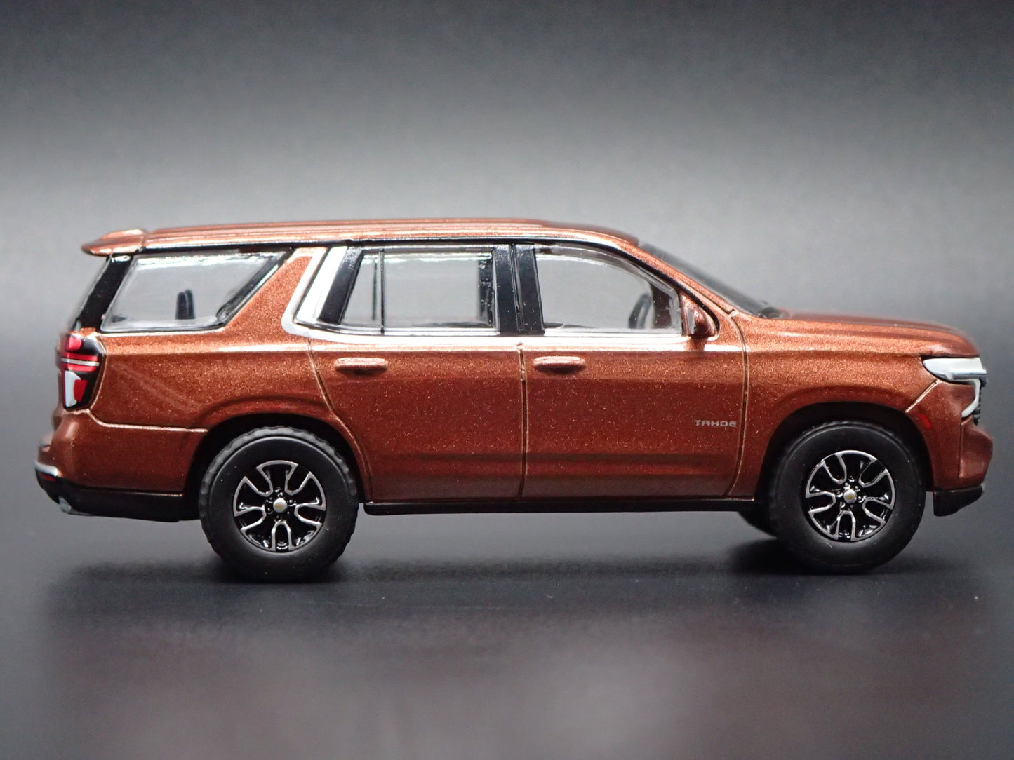 2021-2025 CHEVY CHEVROLET TAHOE BROWN 1:64 SCALE COLLECTIBLE DIECAST MODEL CAR