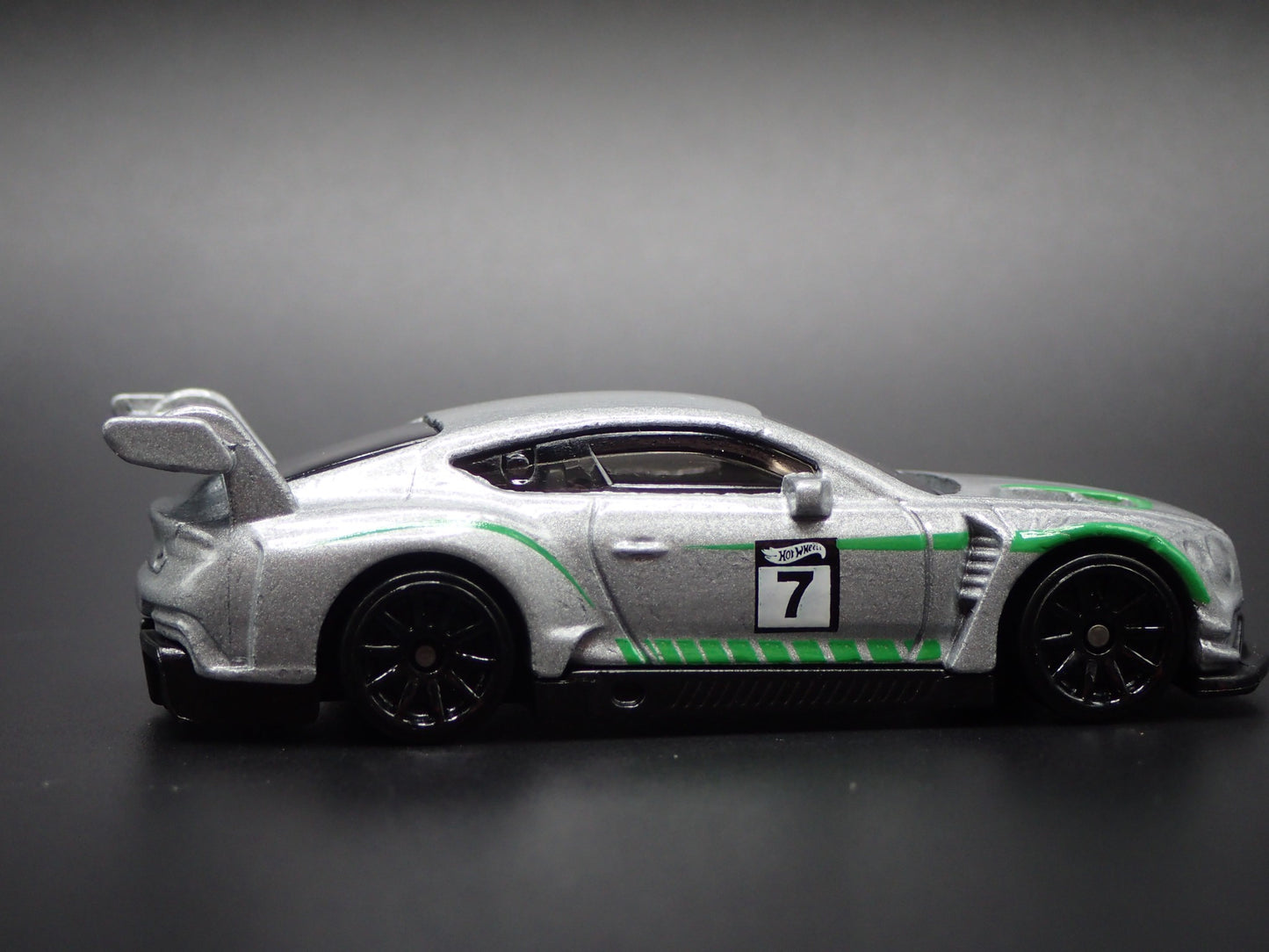 2018-2024 BENTLEY CONTINENTAL GT3 SILVER 1:64 SCALE DIORAMA DIECAST MODEL CAR