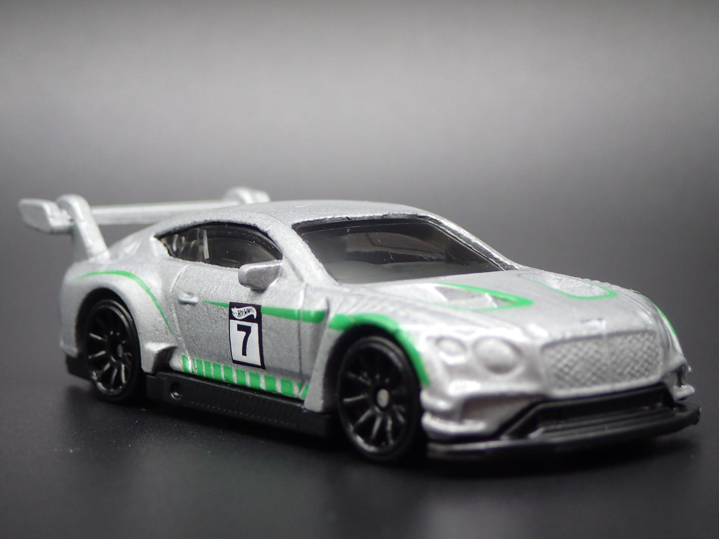 2018-2024 BENTLEY CONTINENTAL GT3 SILVER 1:64 SCALE DIORAMA DIECAST MODEL CAR