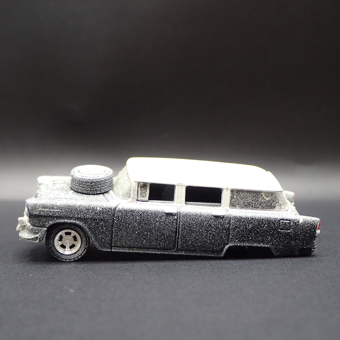 1955 CHEVROLET 210 TOWNSMAN STATION WAGON BARN FIND 1:64 SCALE DIECAST MODEL CAR