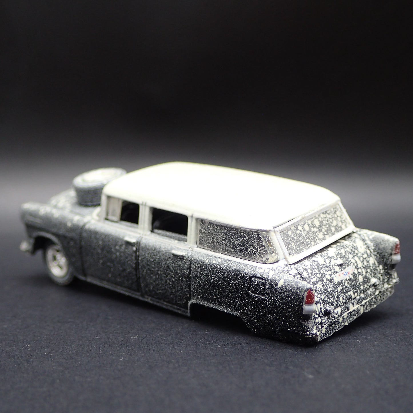 1955 CHEVROLET 210 TOWNSMAN STATION WAGON BARN FIND 1:64 SCALE DIECAST MODEL CAR