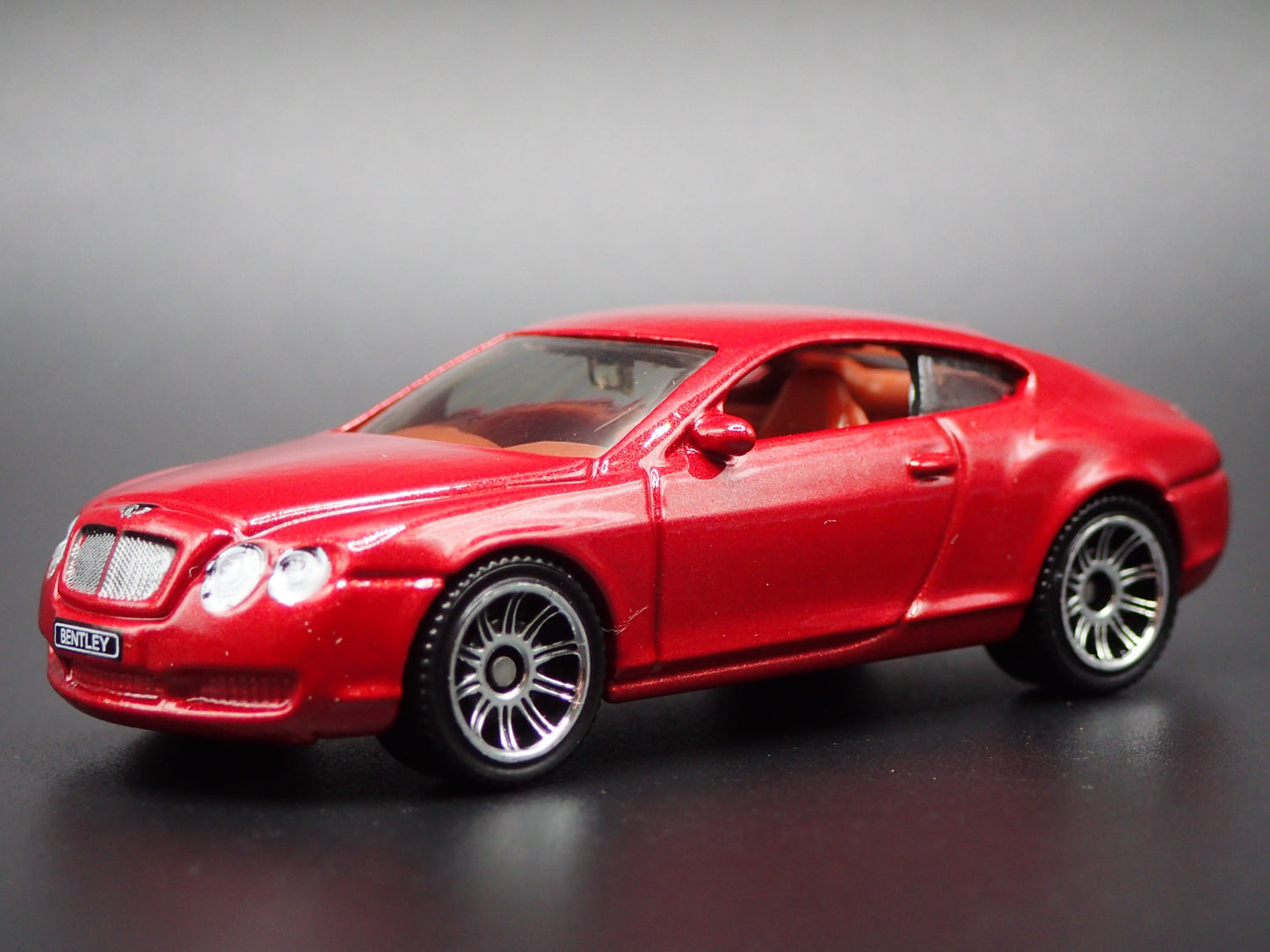 2003-2011 BENTLEY CONTINENTAL GT BURGUNDY 1:64 SCALE DIORAMA DIECAST MODEL CAR