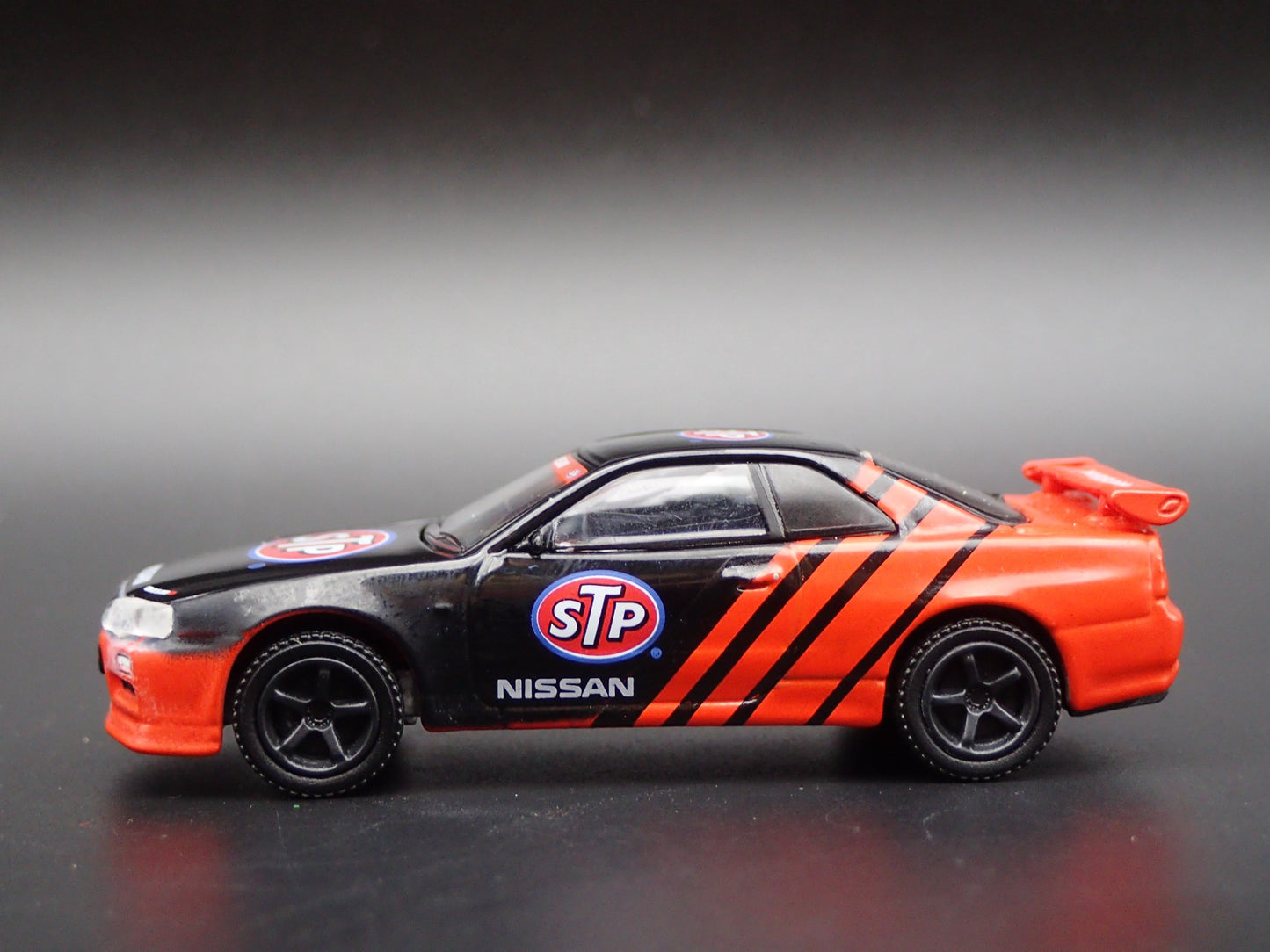 1999-2002 NISSAN SKYLINE GTR R34 STP 1:64 SCALE COLLECTIBLE DIECAST MODEL CAR