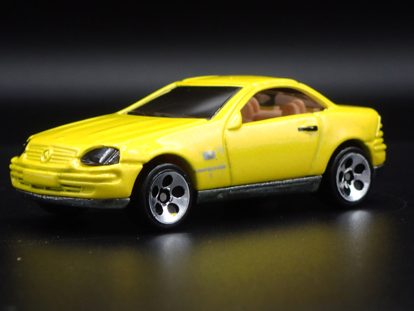1996-2004 MERCEDES-BENZ SLK YELLOW 1:64 SCALE COLLECTIBLE DIECAST MODEL CAR
