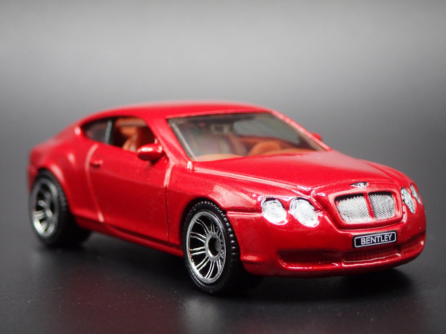 2003-2011 BENTLEY CONTINENTAL GT BURGUNDY 1:64 SCALE DIORAMA DIECAST MODEL CAR