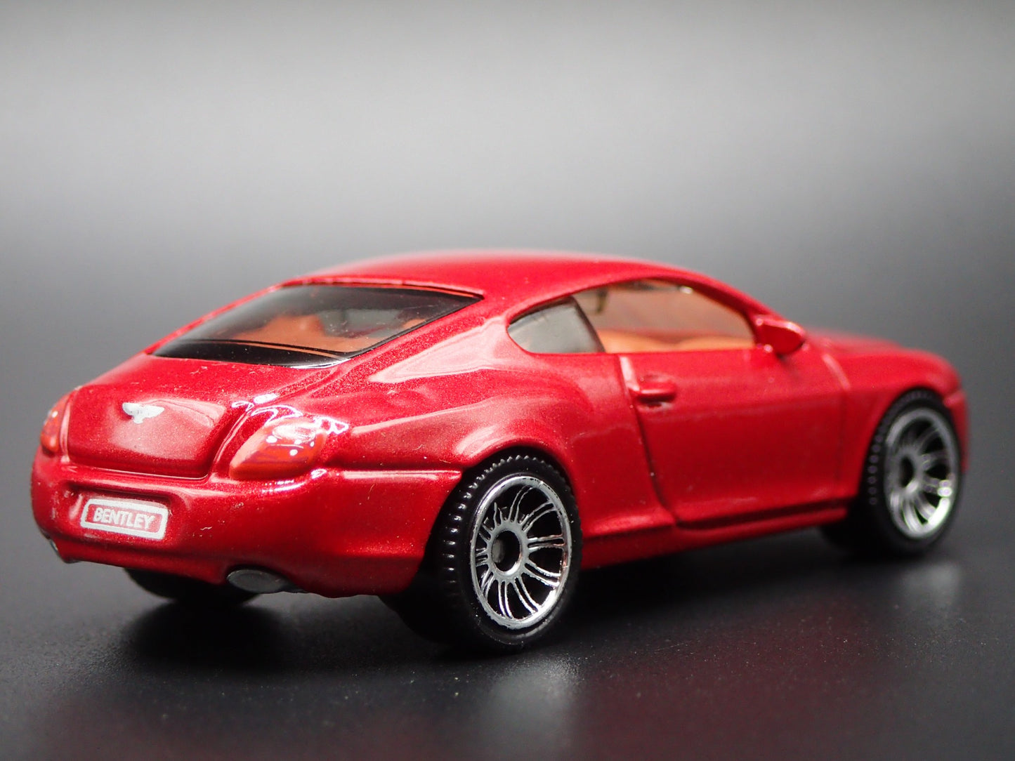 2003-2011 BENTLEY CONTINENTAL GT BURGUNDY 1:64 SCALE DIORAMA DIECAST MODEL CAR