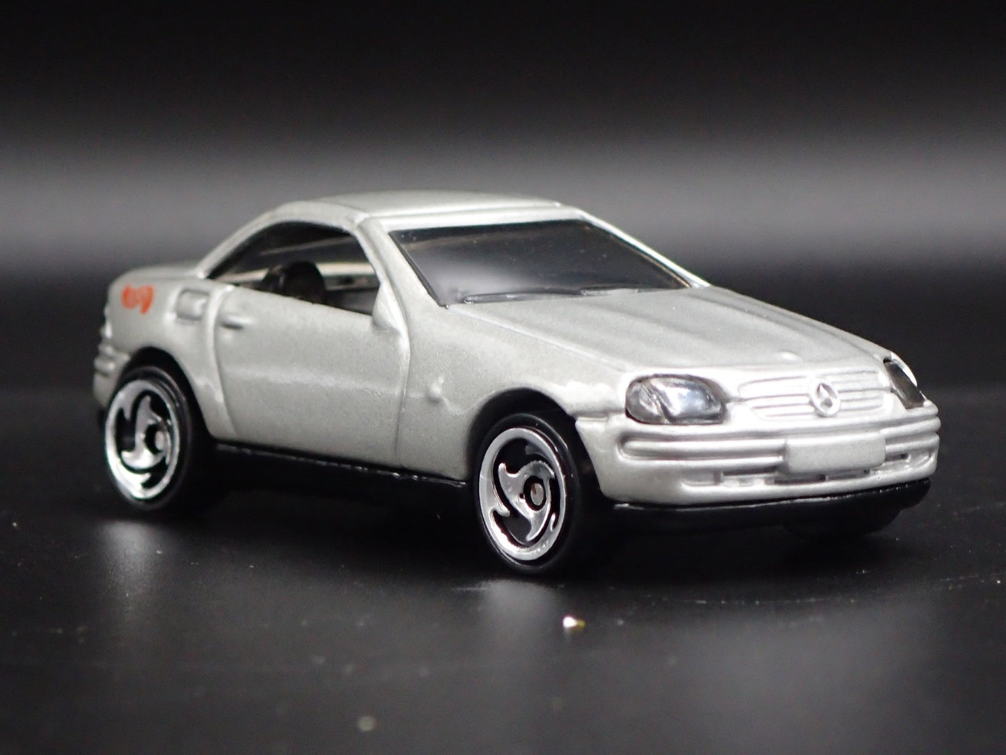 1996-2004 MERCEDES-BENZ SLK SILVER 1:64 SCALE COLLECTIBLE DIECAST MODEL CAR