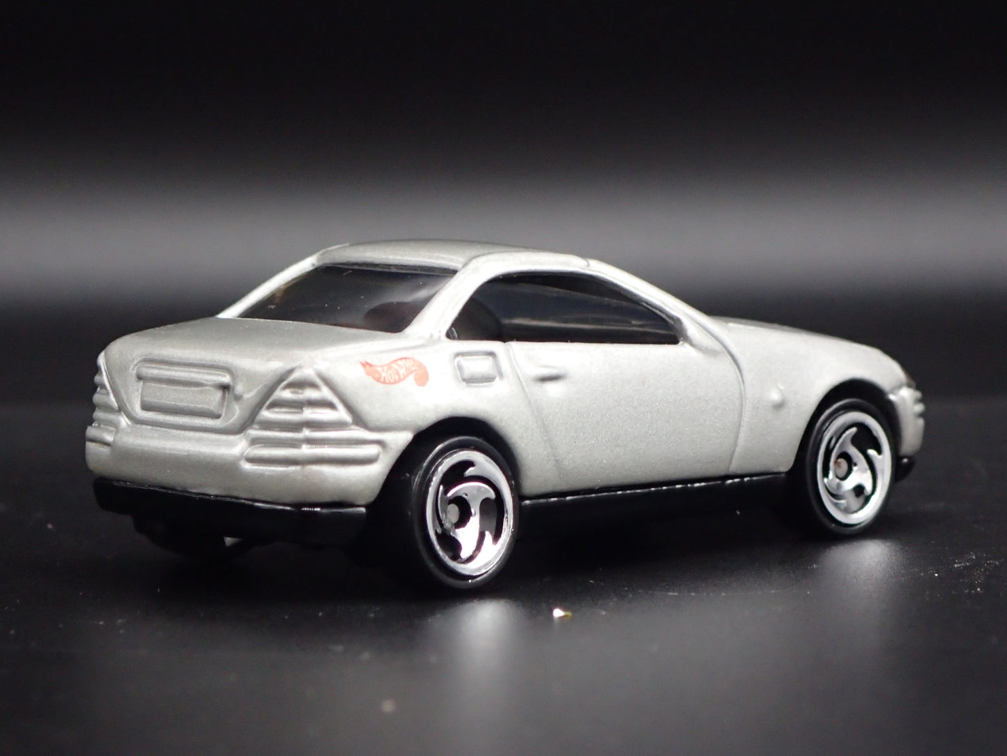 1996-2004 MERCEDES-BENZ SLK SILVER 1:64 SCALE COLLECTIBLE DIECAST MODEL CAR