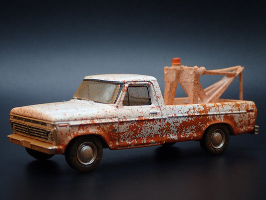 1973 73 FORD F100 WRECKER TOW TRUCK MUDDY 1/64 SCALE DIORAMA DIECAST MODEL CAR