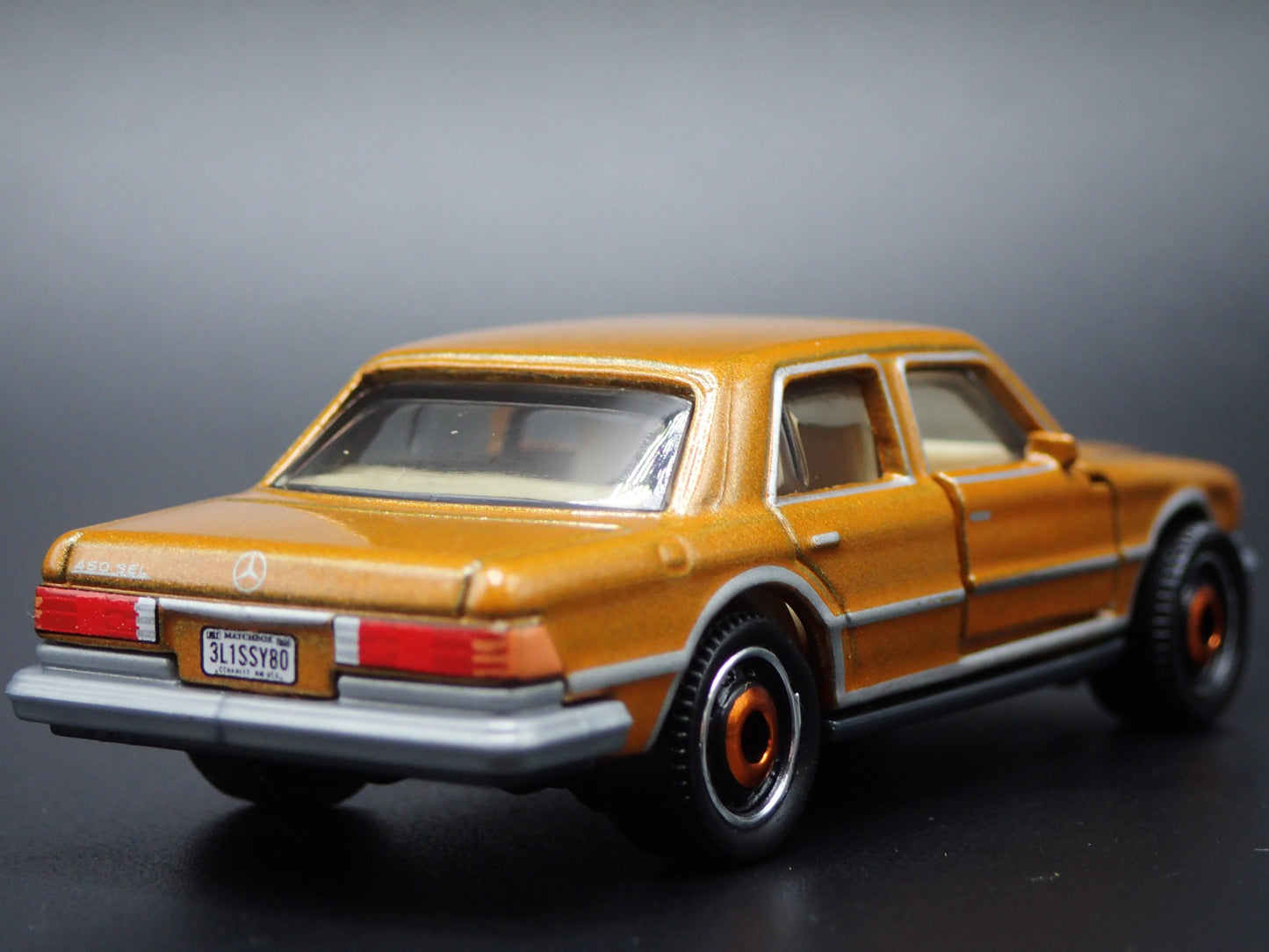 1975-1981 MERCEDES-BENZ 450 SEL 4 FOUR DOOR GOLD 1:64 SCALE DIECAST MODEL CAR