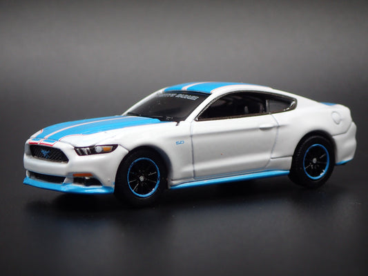 2017 17 FORD MUSTANG GT RICHARD PETTY TRIBUTE ED. 1:64 SCALE DIECAST MODEL CAR