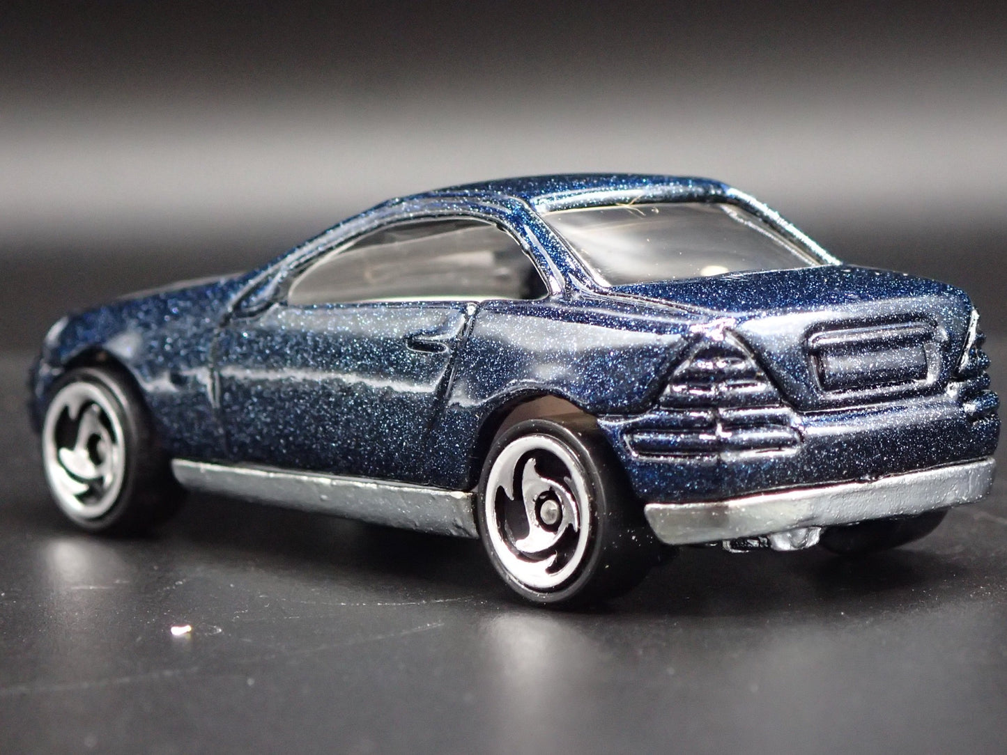 1996-2004 MERCEDES-BENZ SLK BLUE 1:64 SCALE COLLECTIBLE DIECAST MODEL CAR