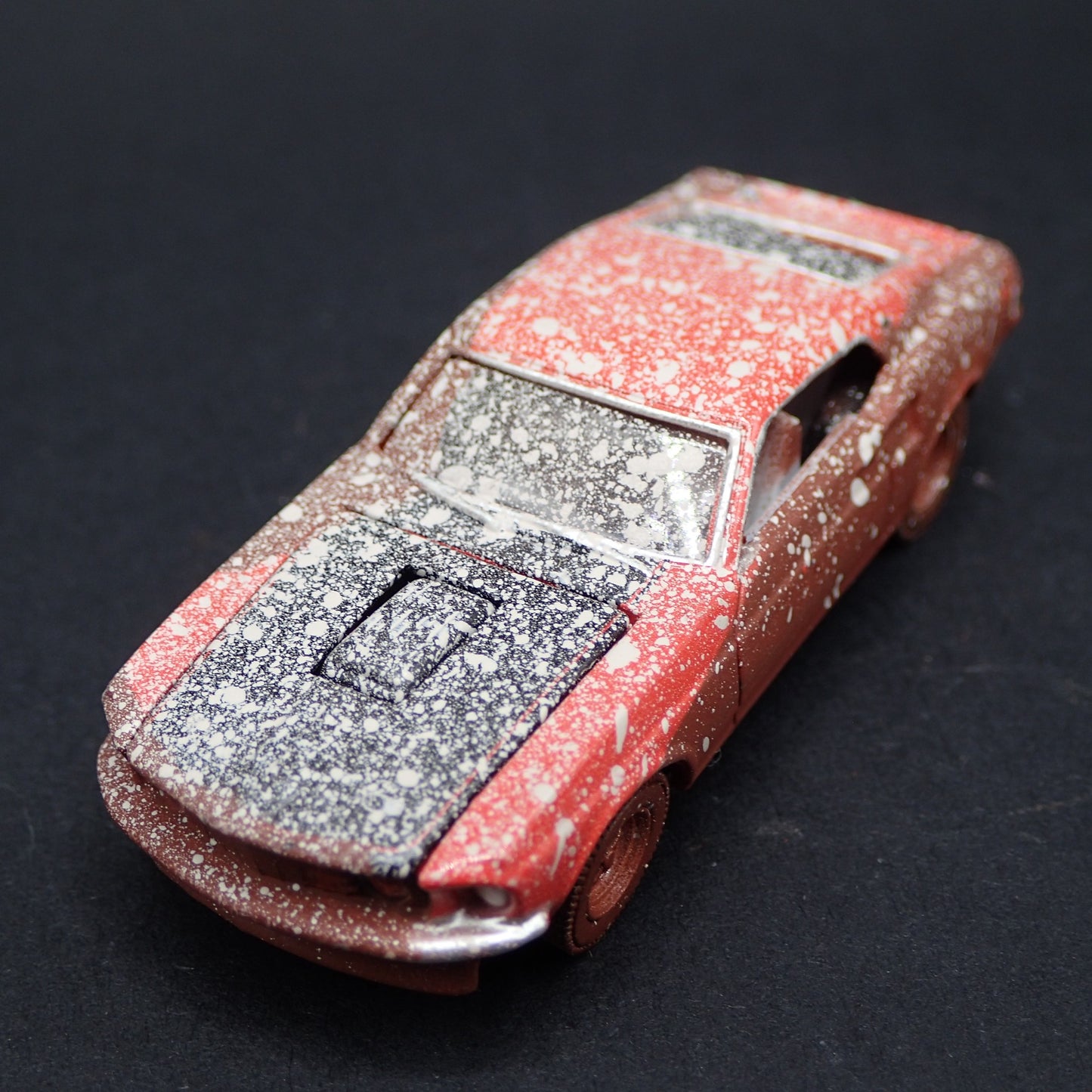 1969 69 FORD MUSTANG MACH 1 FASTBACK BARN FIND 1/64 SCALE DIECAST MODEL CAR