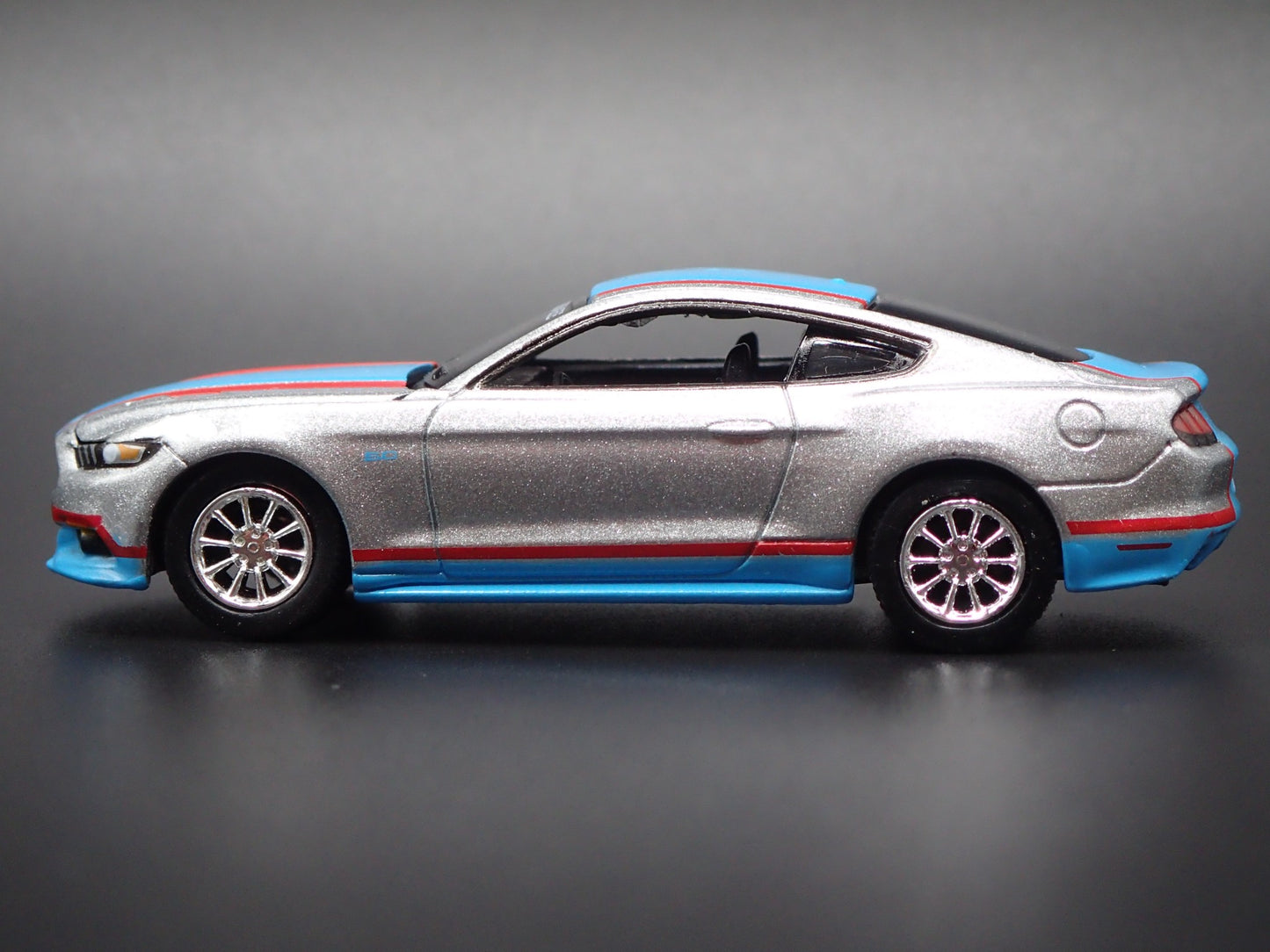 2017 17 FORD MUSTANG GT RICHARD PETTY TRIBUTE ED. 1:64 SCALE DIECAST MODEL CAR