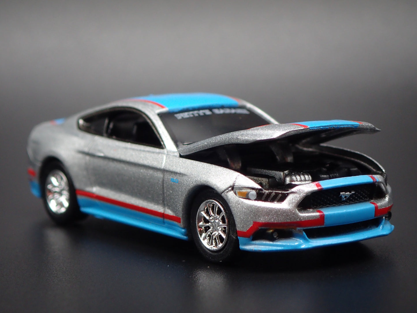 2017 17 FORD MUSTANG GT RICHARD PETTY TRIBUTE ED. 1:64 SCALE DIECAST MODEL CAR