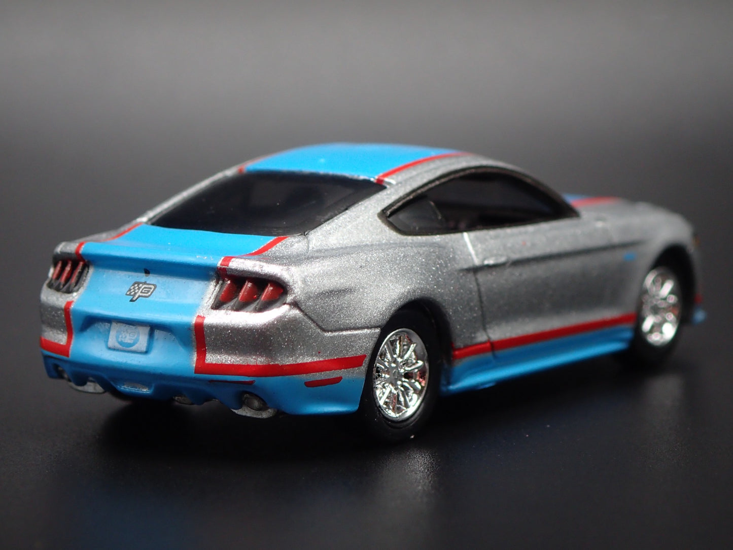 2017 17 FORD MUSTANG GT RICHARD PETTY TRIBUTE ED. 1:64 SCALE DIECAST MODEL CAR