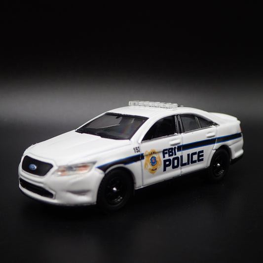 2013 13 FORD POLICE INTERCEPTOR FBI WASHINGTON, DC 1:64 SCALE DIECAST MODEL CAR