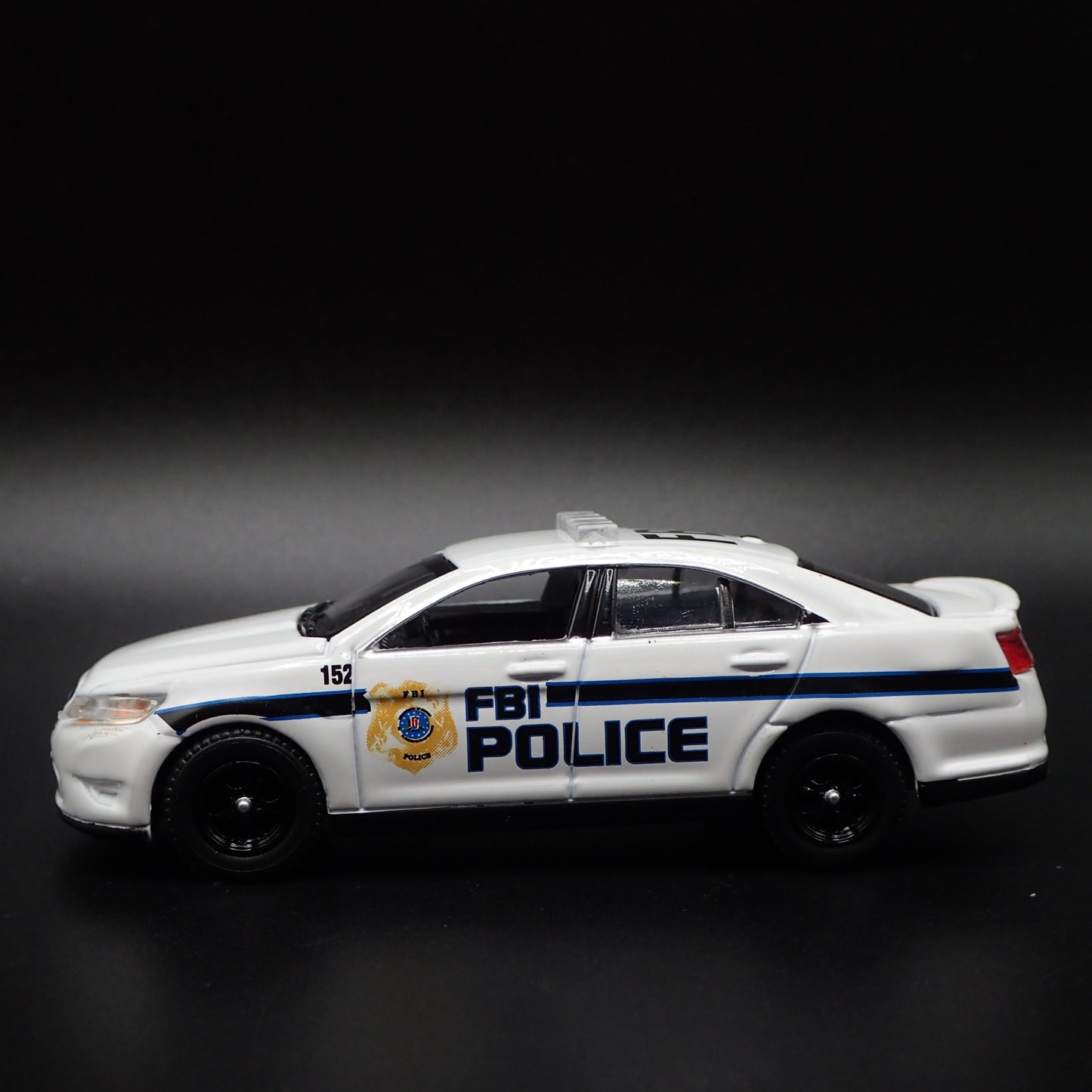 2013 13 FORD POLICE INTERCEPTOR FBI WASHINGTON, DC 1:64 SCALE DIECAST MODEL CAR