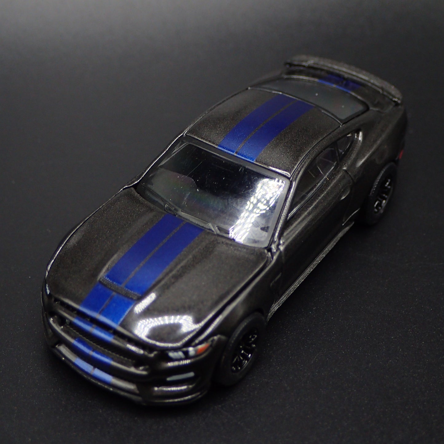 2017 17 FORD MUSTANG SHELBY GT350 GRAY 1/64 SCALE COLLECTIBLE DIECAST MODEL CAR