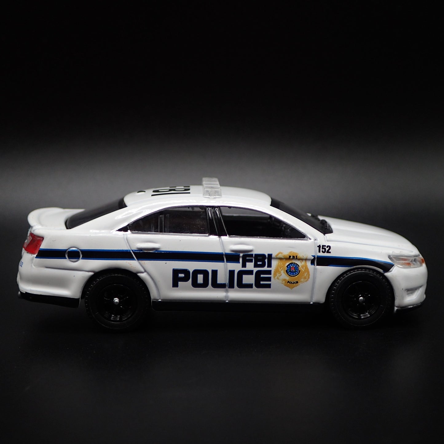 2013 13 FORD POLICE INTERCEPTOR FBI WASHINGTON, DC 1:64 SCALE DIECAST MODEL CAR
