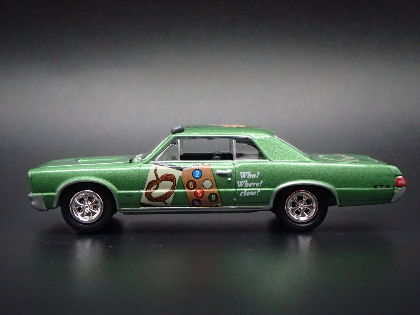 1965 65 PONTIAC GTO CLUE GREEN 1/64 SCALE COLLECTIBLE DIORAMA DIECAST MODEL CAR