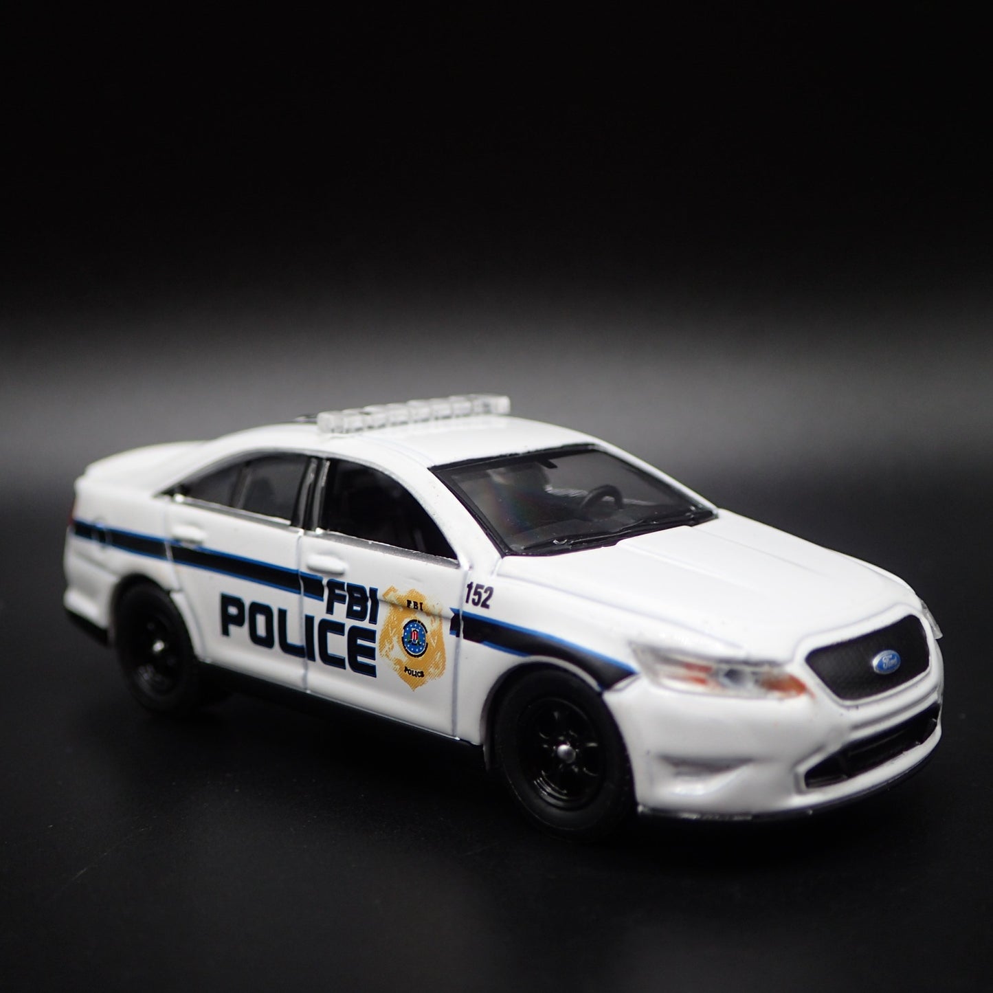 2013 13 FORD POLICE INTERCEPTOR FBI WASHINGTON, DC 1:64 SCALE DIECAST MODEL CAR