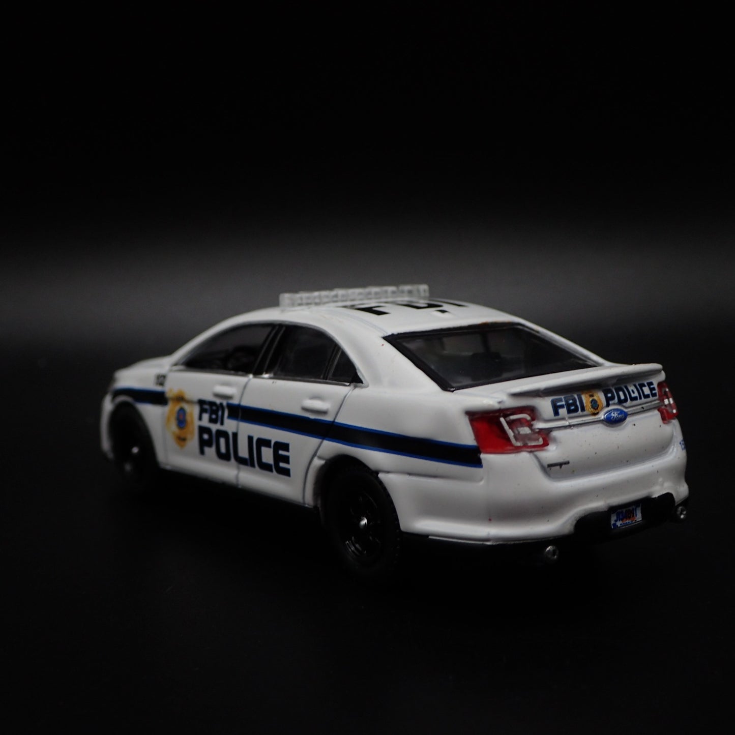 2013 13 FORD POLICE INTERCEPTOR FBI WASHINGTON, DC 1:64 SCALE DIECAST MODEL CAR
