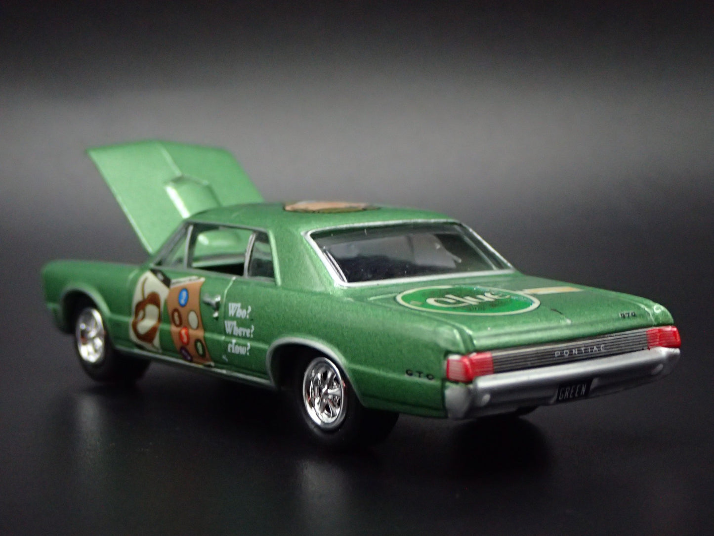1965 65 PONTIAC GTO CLUE GREEN 1/64 SCALE COLLECTIBLE DIORAMA DIECAST MODEL CAR