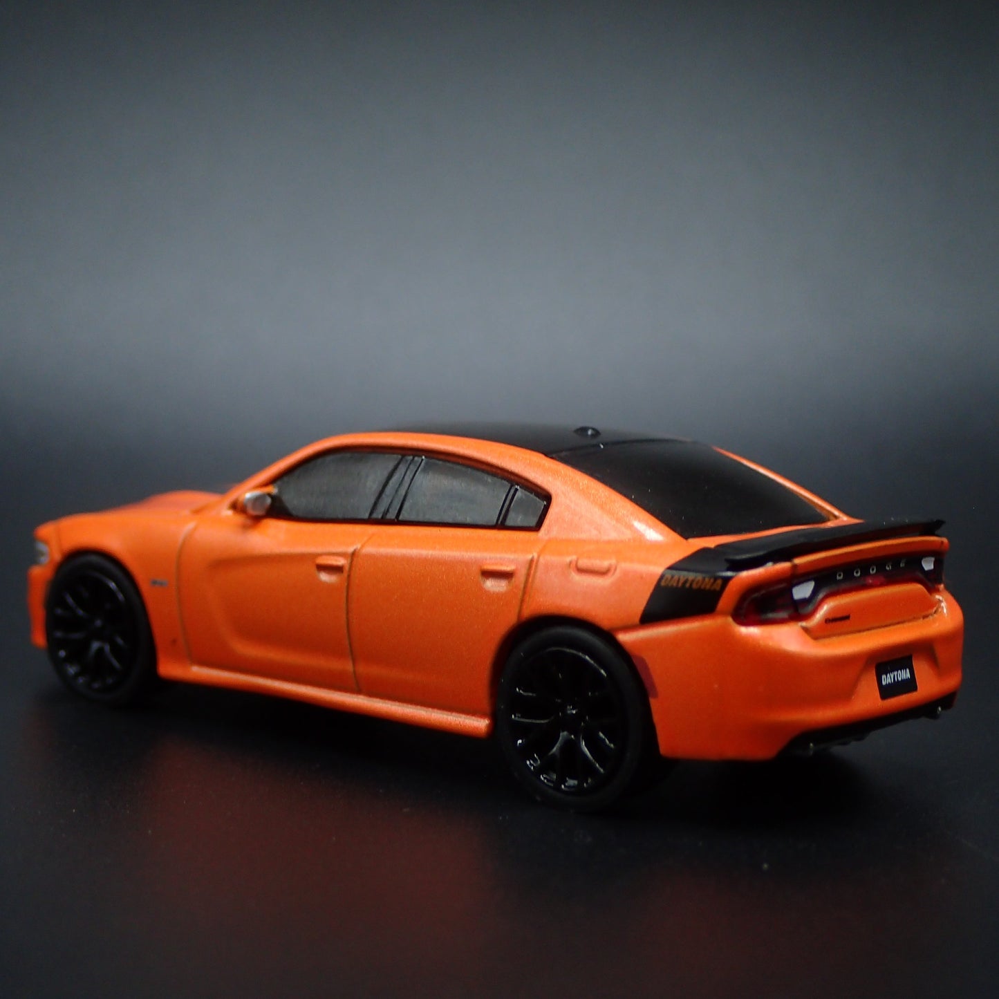 2018 18 DODGE CHARGER  DAYTONA 392 1:64 SCALE COLLECTIBLE DIECAST MODEL CAR