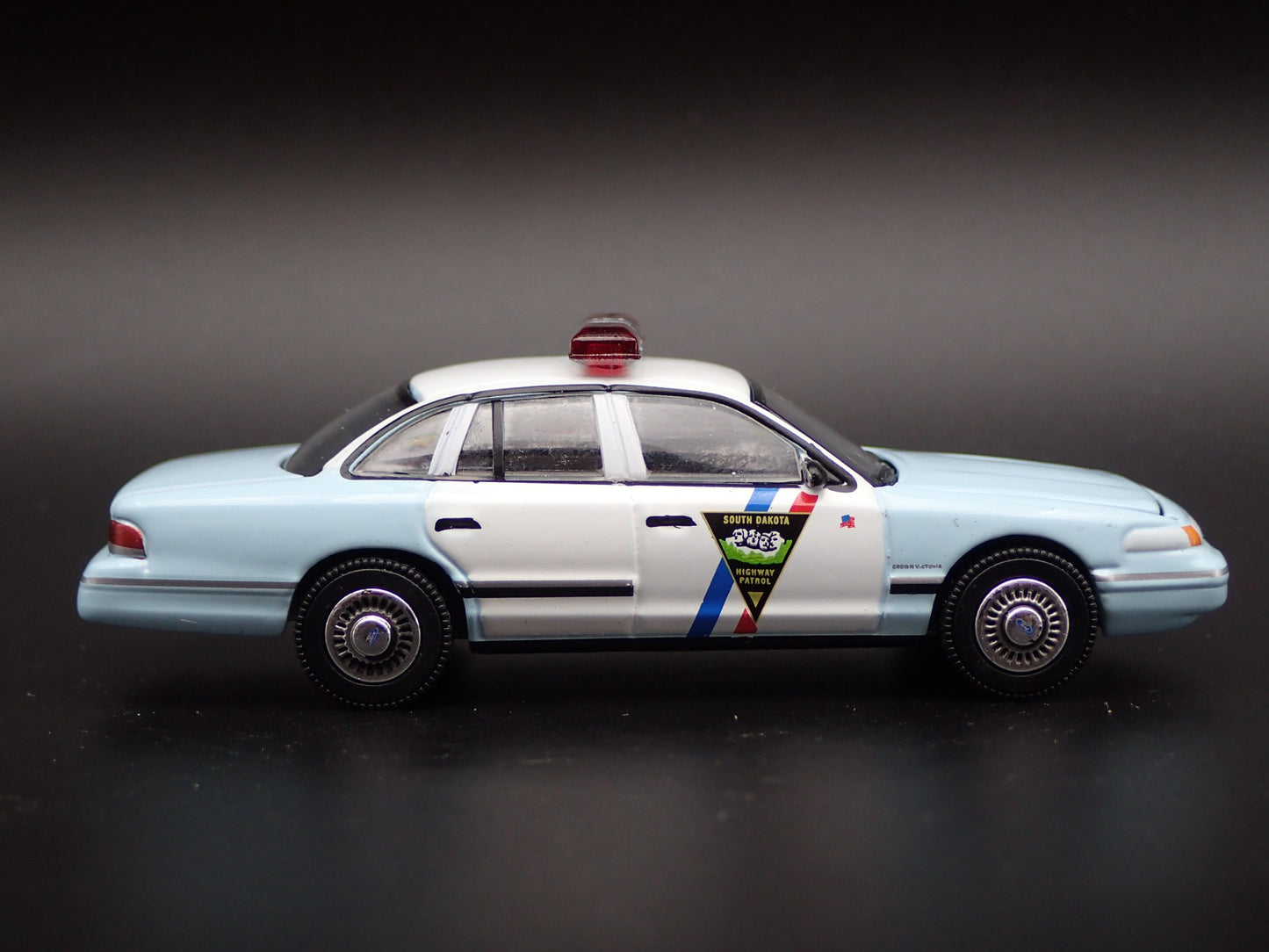 1992 92 FORD CROWN VICTORIA POLICE SOUTH DAKOTA HW 1:64 SCALE DIECAST MODEL CAR