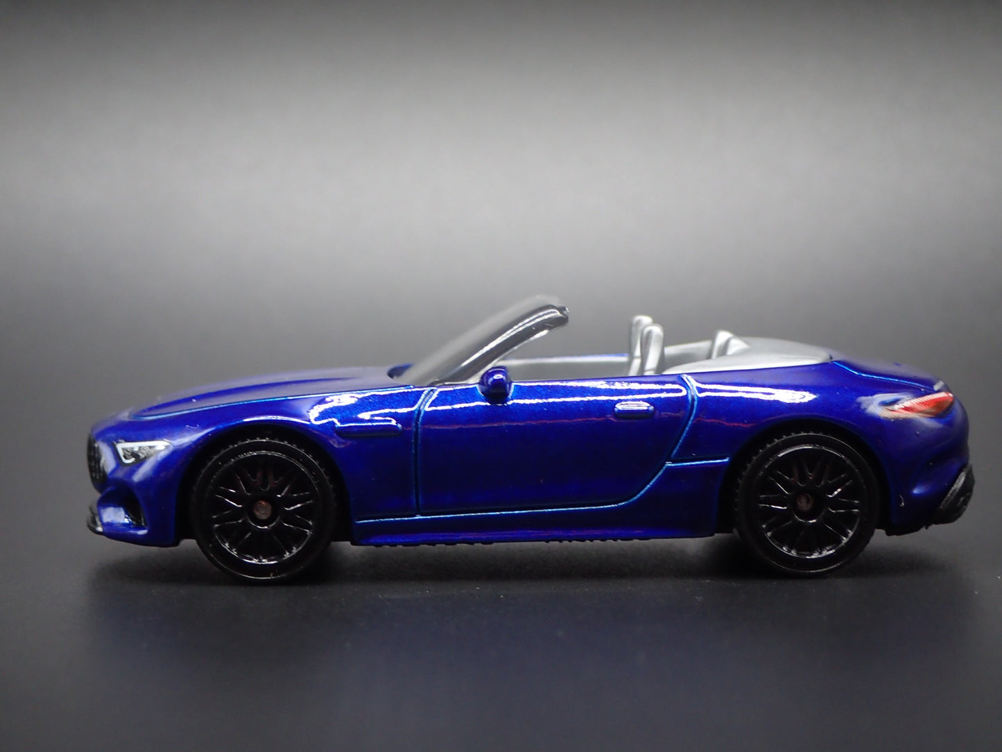 2022-2025 MERCEDES-BENZ AMG SL 63 CONVERTIBLE BLUE 1:64 SCALE DIECAST MODEL CAR