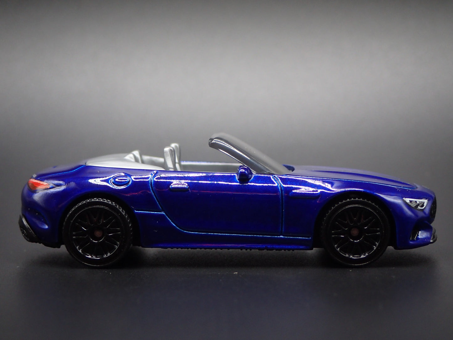 2022-2025 MERCEDES-BENZ AMG SL 63 CONVERTIBLE BLUE 1:64 SCALE DIECAST MODEL CAR