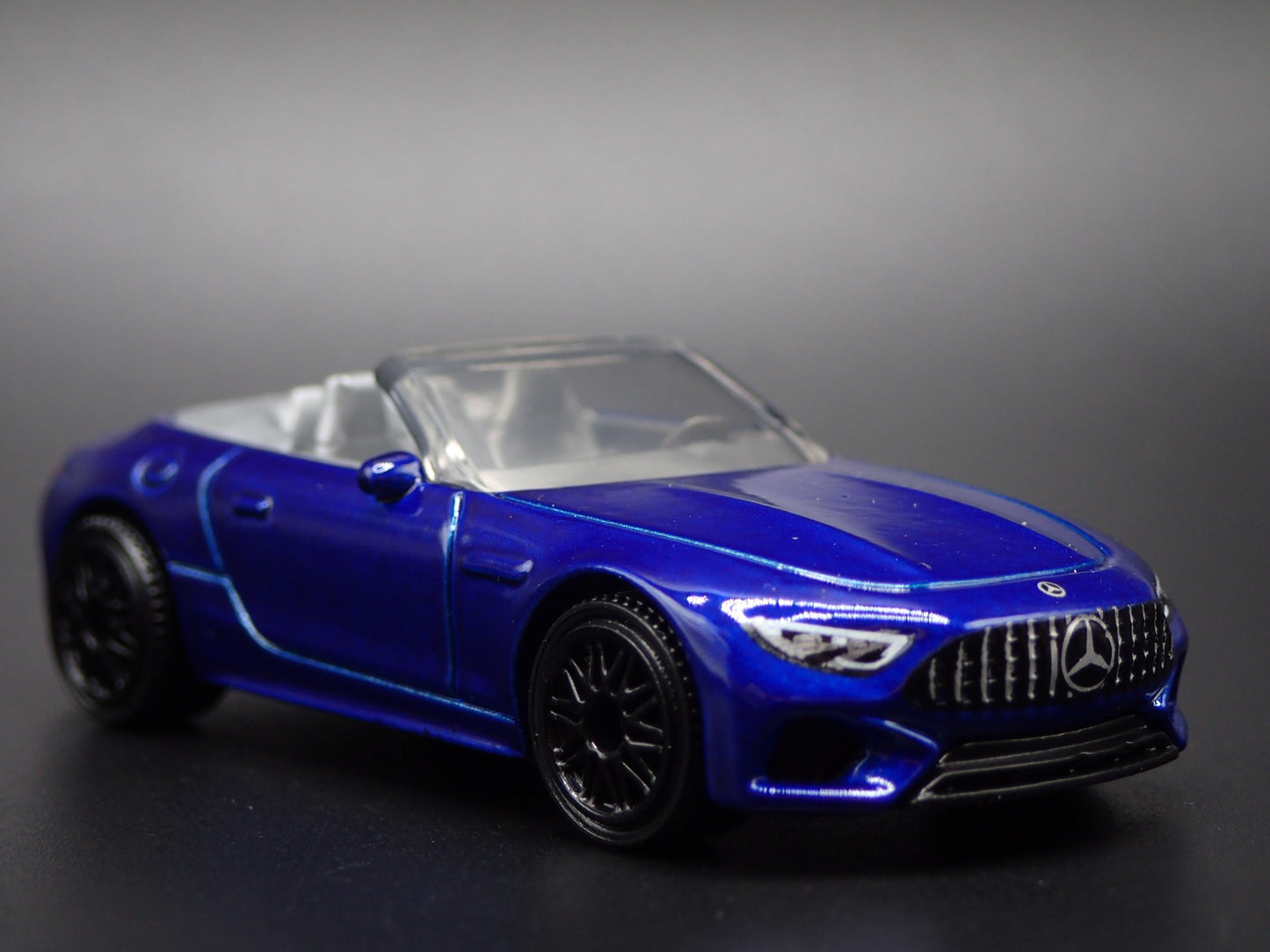 2022-2025 MERCEDES-BENZ AMG SL 63 CONVERTIBLE BLUE 1:64 SCALE DIECAST MODEL CAR