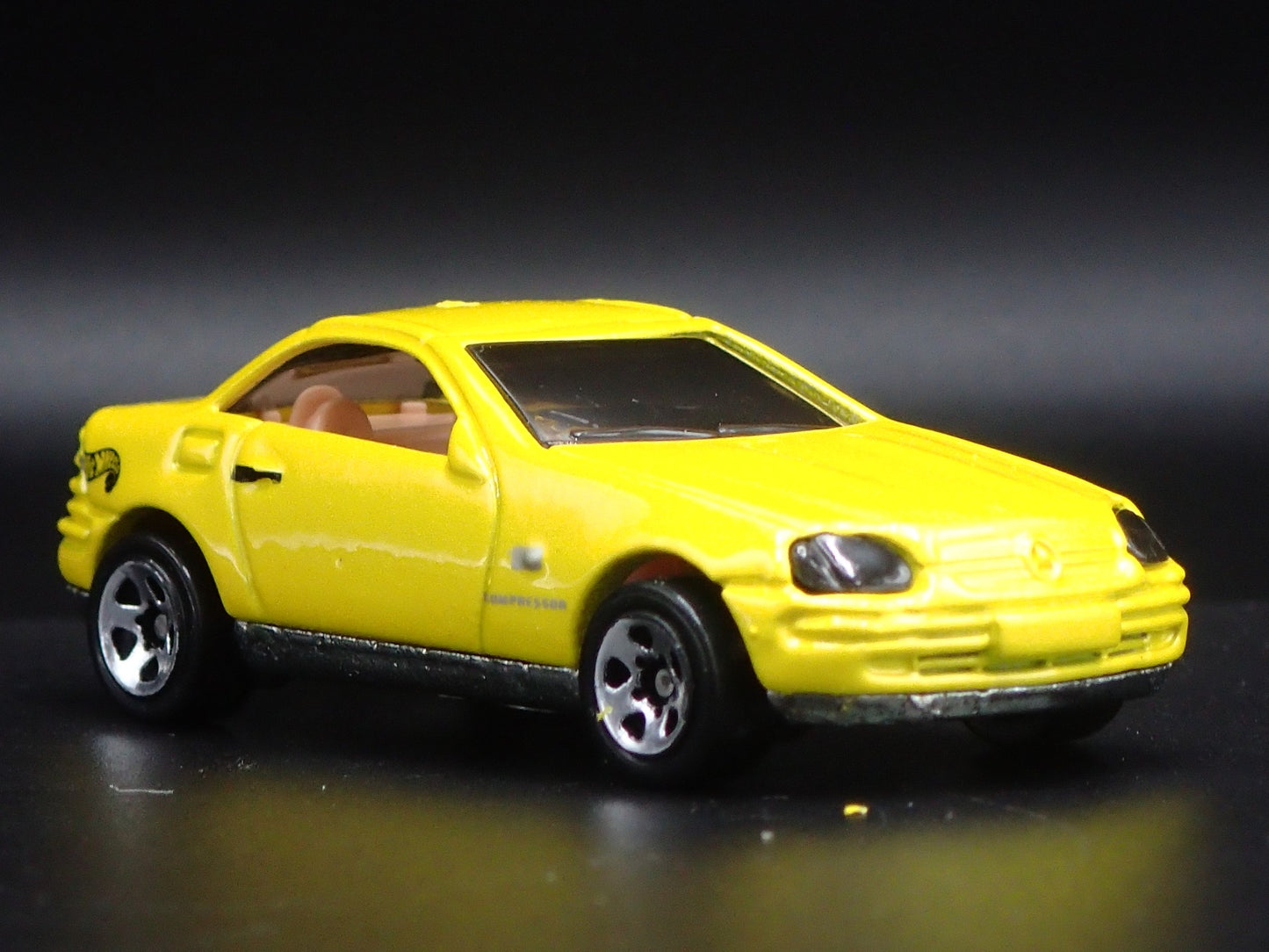 1996-2004 MERCEDES-BENZ SLK YELLOW 1:64 SCALE COLLECTIBLE DIECAST MODEL CAR
