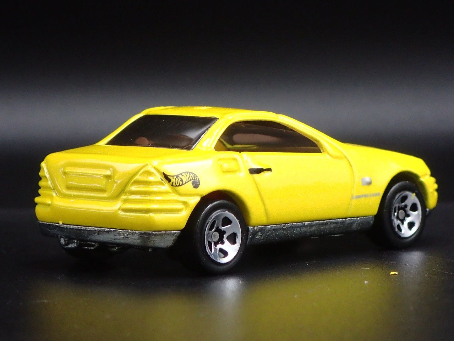 1996-2004 MERCEDES-BENZ SLK YELLOW 1:64 SCALE COLLECTIBLE DIECAST MODEL CAR