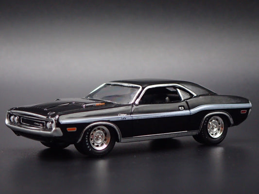 1970 70 DODGE CHALLENGER TA T/A 440 BLACK 1/64 SCALE DIORAMA DIECAST MODEL CAR