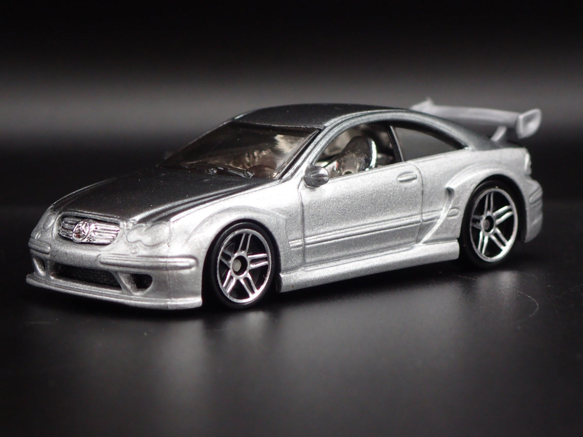 MERCEDES-BENZ CLK DTM RARE 1:64 SCALE COLLECTIBLE DIORAMA DIECAST MODEL CAR-Burning Rubber Toy Company