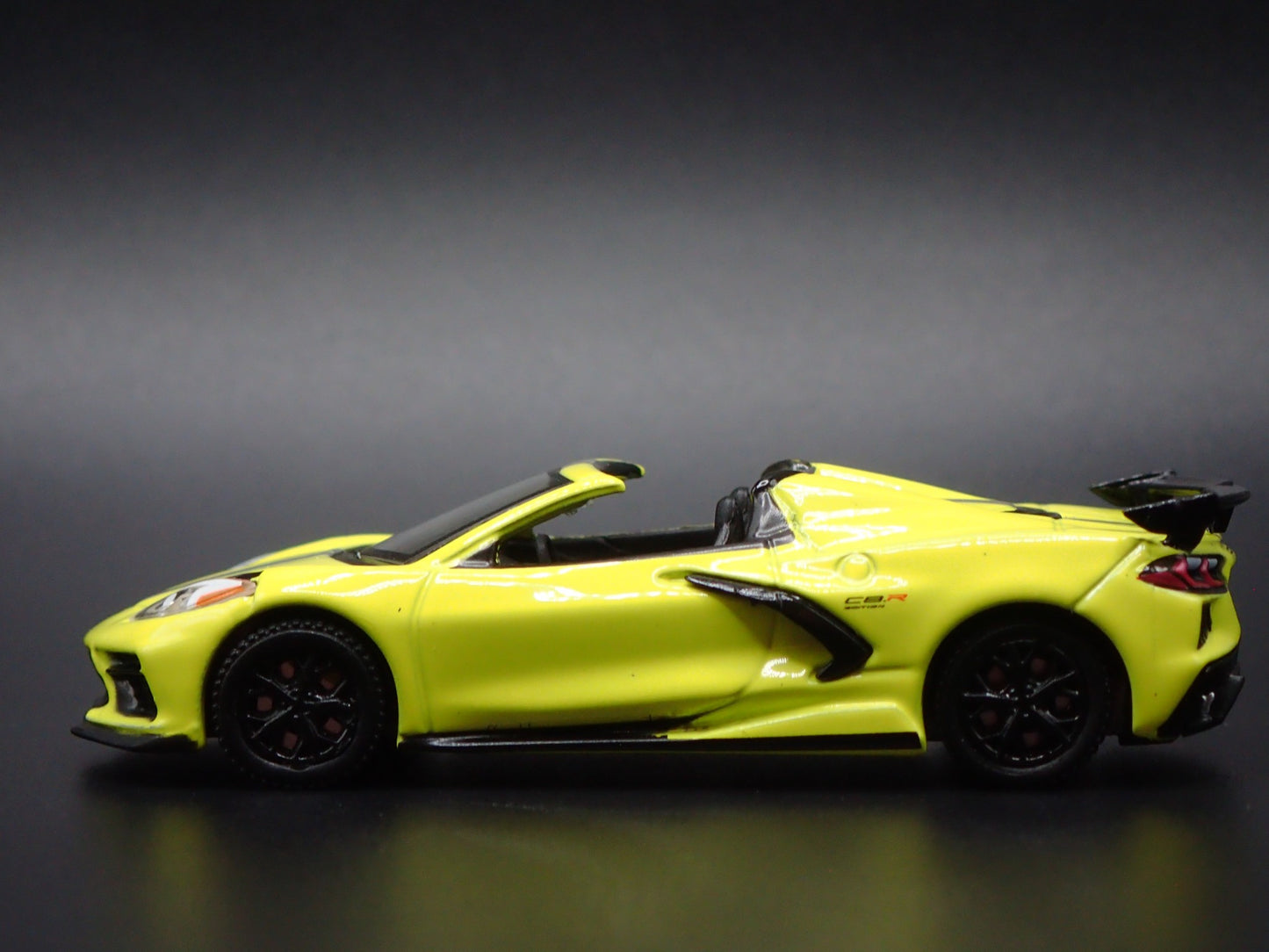 2022 CHEVY CHEVROLET CORVETTE C8.R CONVERTIBLE 1:64 SCALE DIECAST MODEL CAR