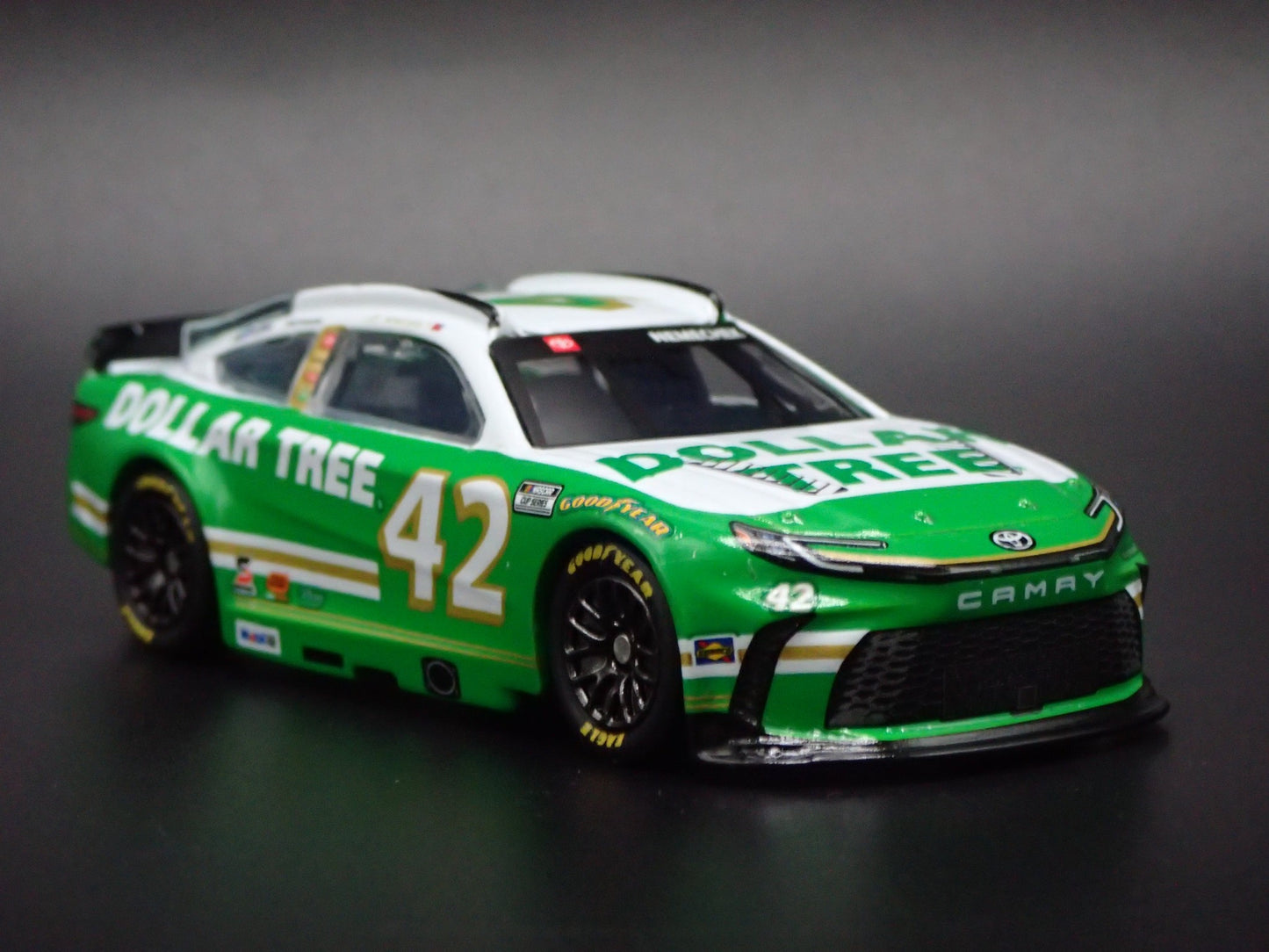 2026 26 TOYOTA CAMRY 42 JOHN HUNTER NEMECHEK DOLLAR TREE NASCAR 1:64 DIECAST CAR