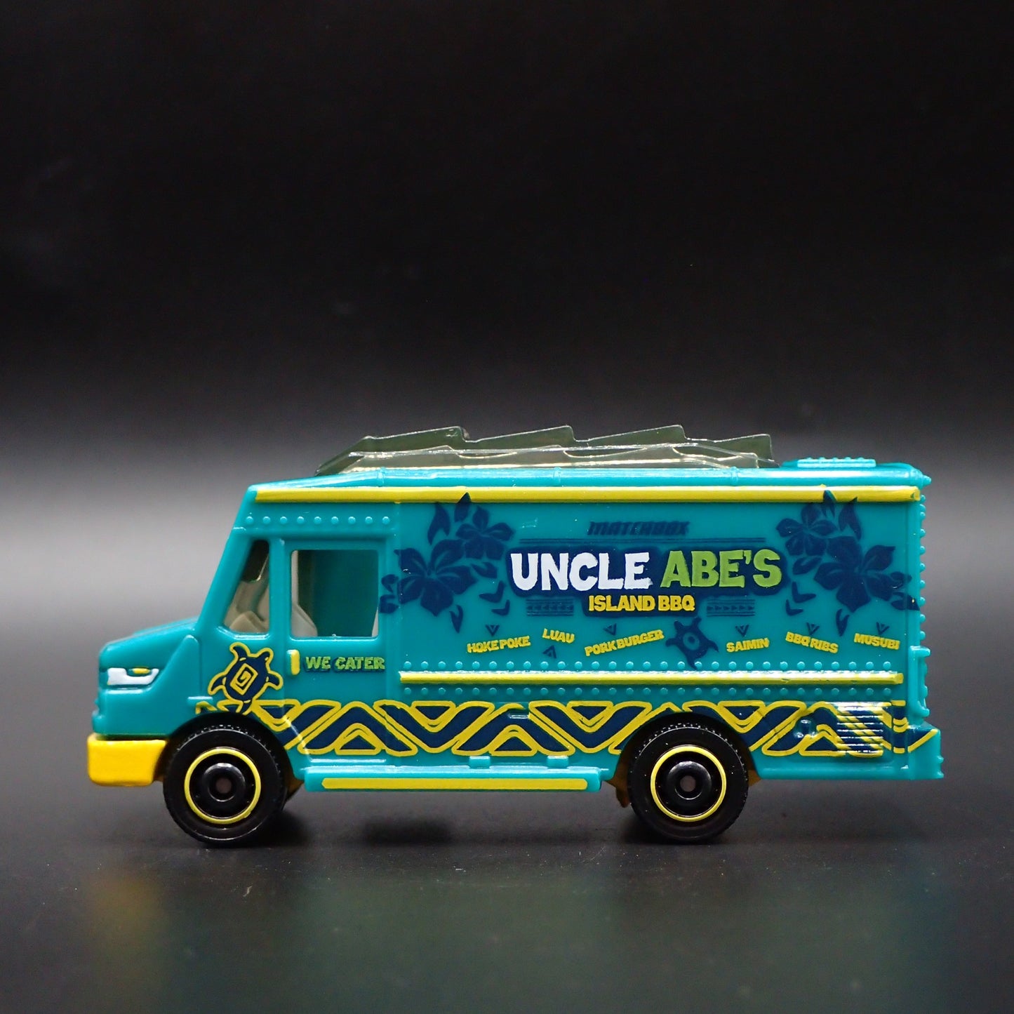 FOOD TRUCK UNCLE ABE'S ISLAND BBQ GREEN 1:64 MB SCALE DIORAMA DIECAST MODEL CAR