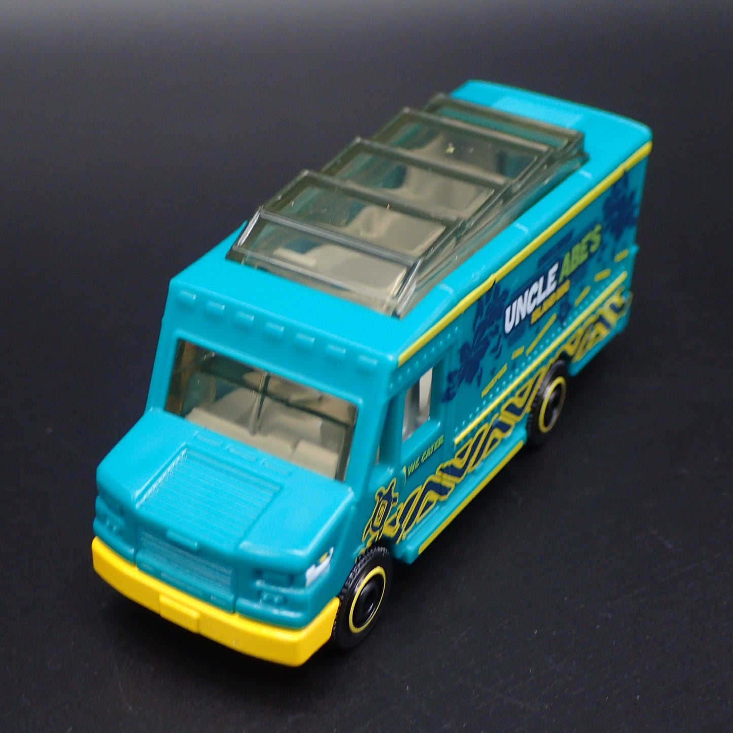 FOOD TRUCK UNCLE ABE'S ISLAND BBQ GREEN 1:64 MB SCALE DIORAMA DIECAST MODEL CAR