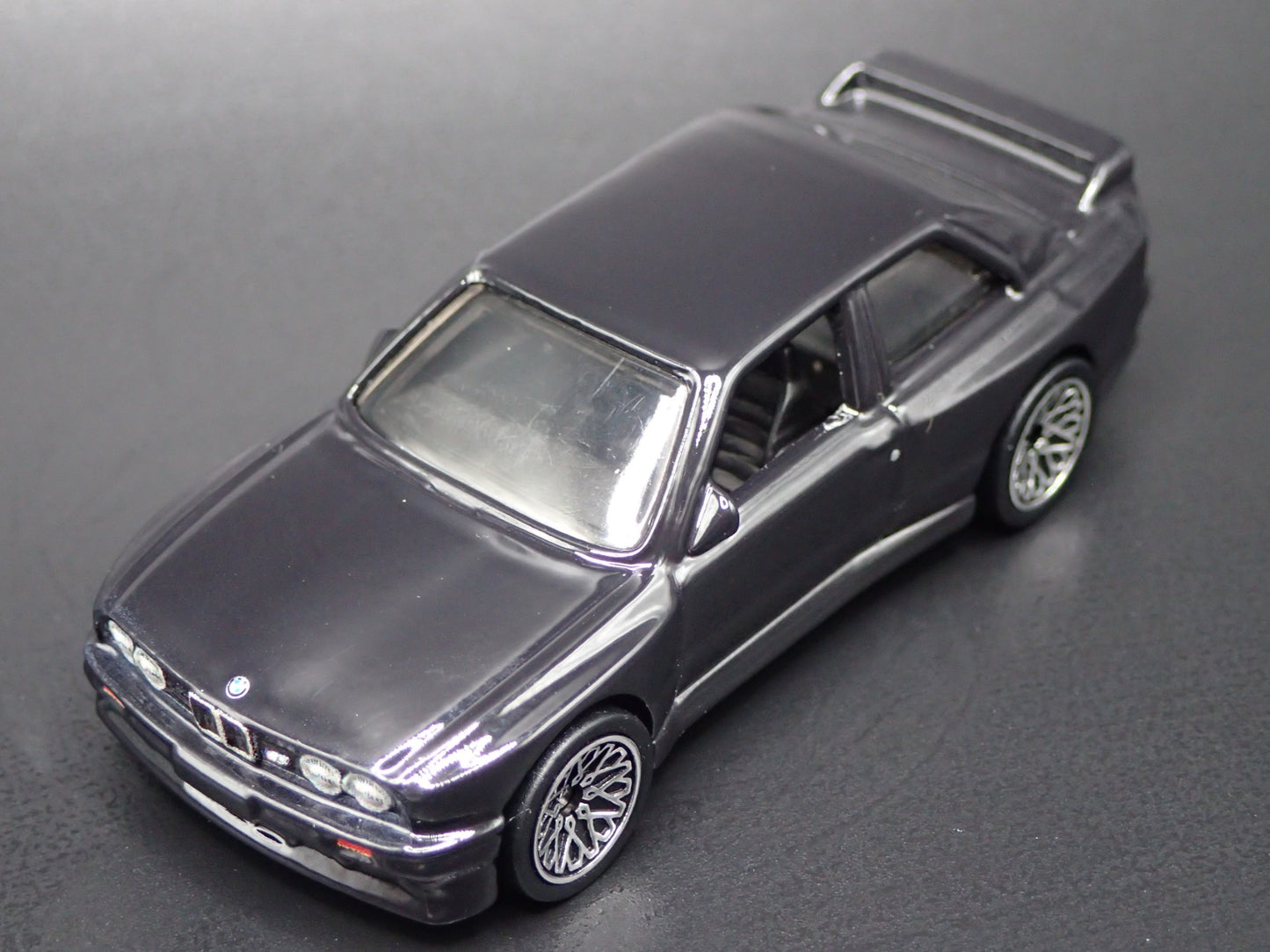 1986-1991 BMW M3 E30 BLACK 1:64 SCALE COLLECTIBLE DIORAMA DIECAST MODEL CAR